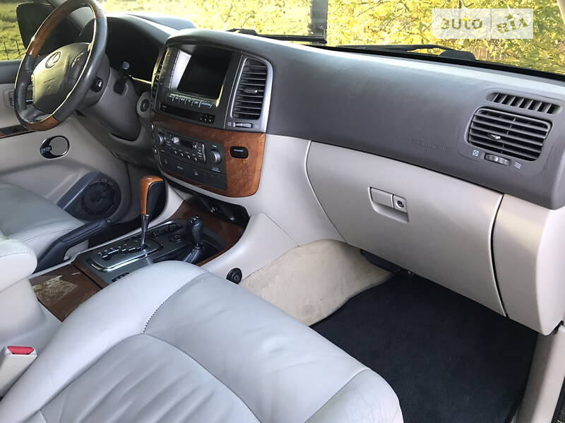Позашляховик / Кросовер Lexus LX 2006 в Чернігові