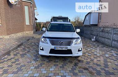 Lexus LX 2010