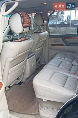Внедорожник / Кроссовер Lexus LX 2005 в 