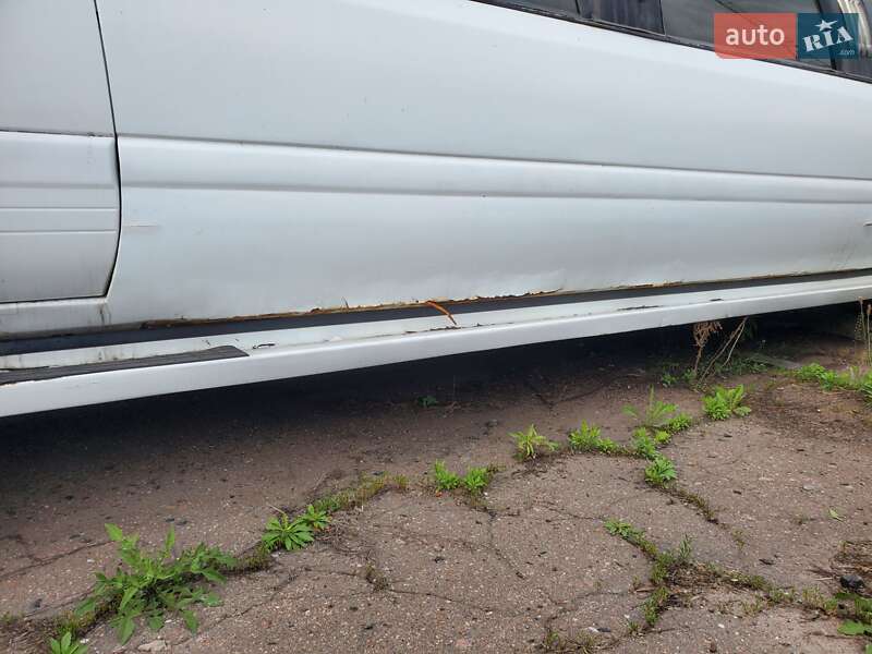 Лимузин Lexus LX 1999 в Лубнах