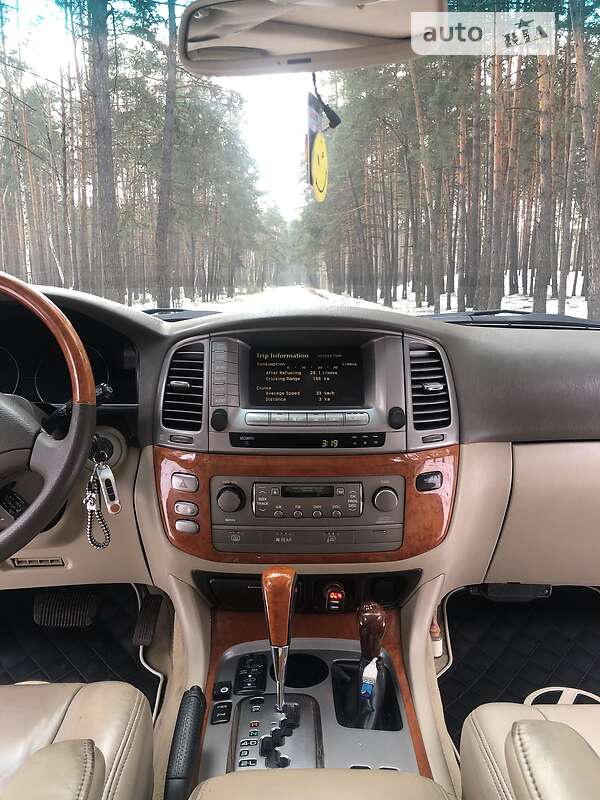 Внедорожник / Кроссовер Lexus LX 2003 в Краснокутске
