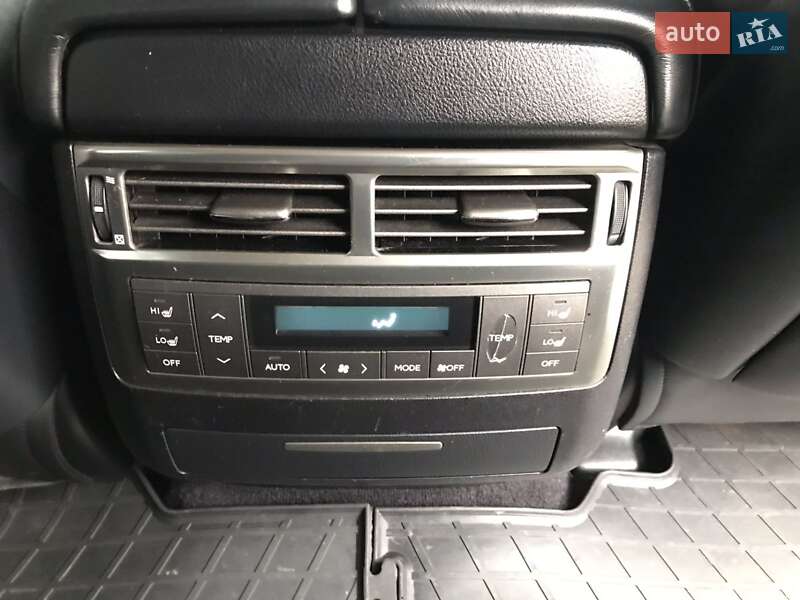 Позашляховик / Кросовер Lexus LX 2011 в Харкові