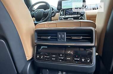 Позашляховик / Кросовер Lexus LX 2022 в 