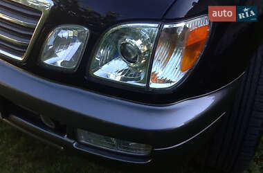 Внедорожник / Кроссовер Lexus LX 2005 в Киеве