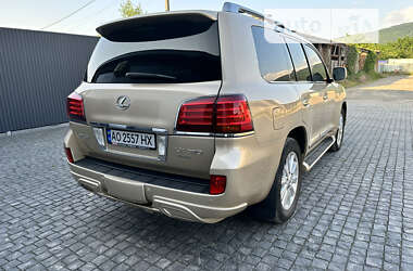 Позашляховик / Кросовер Lexus LX 2008 в 
