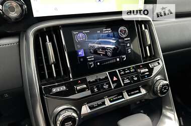 Внедорожник / Кроссовер Lexus LX 2023 в 