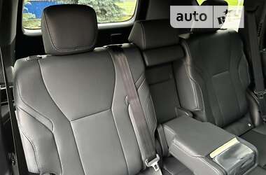 Внедорожник / Кроссовер Lexus LX 2023 в 