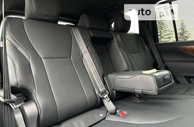 Внедорожник / Кроссовер Lexus LX 2023 в 