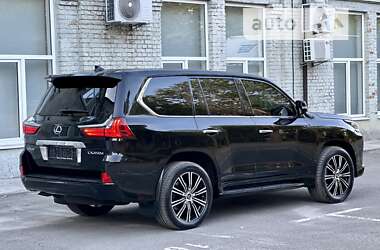 Внедорожник / Кроссовер Lexus LX 2017 в 