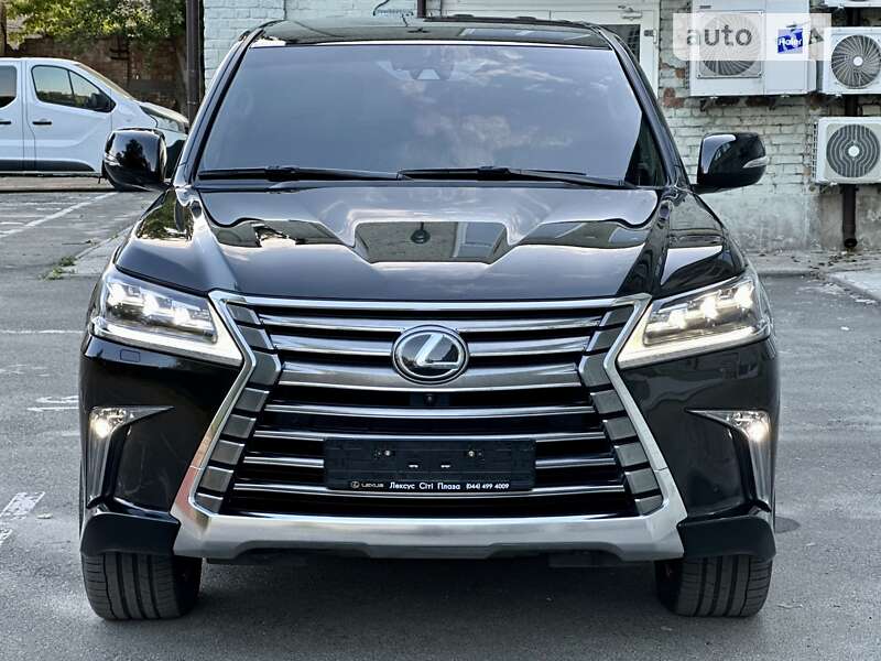 Позашляховик / Кросовер Lexus LX 2017 в Києві