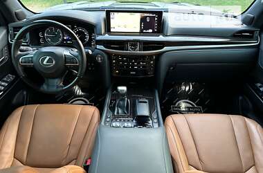 Внедорожник / Кроссовер Lexus LX 2021 в 