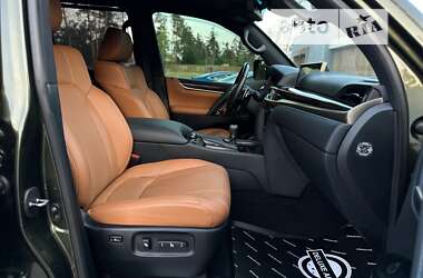 Внедорожник / Кроссовер Lexus LX 2021 в 