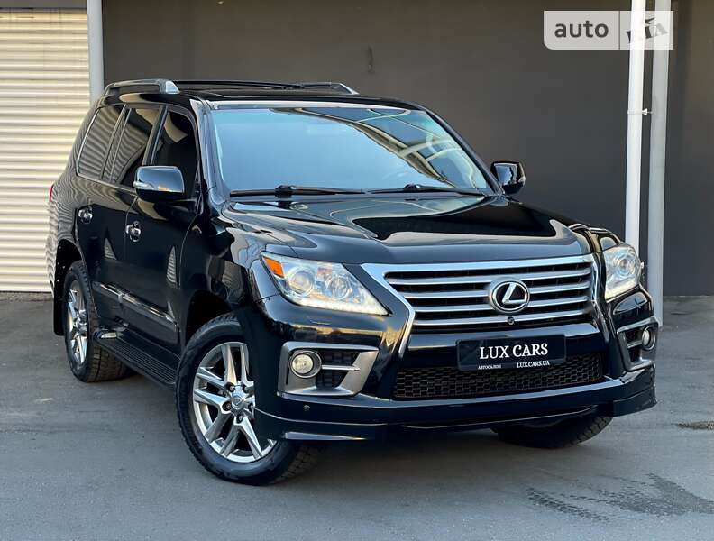Внедорожник / Кроссовер Lexus LX 2013 в 