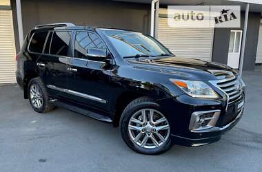 Внедорожник / Кроссовер Lexus LX 2013 в 