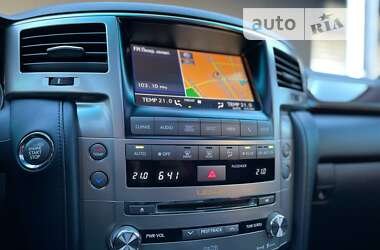Внедорожник / Кроссовер Lexus LX 2013 в 