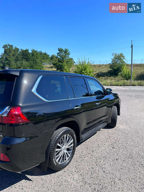 Позашляховик / Кросовер Lexus LX 2019 в Львові