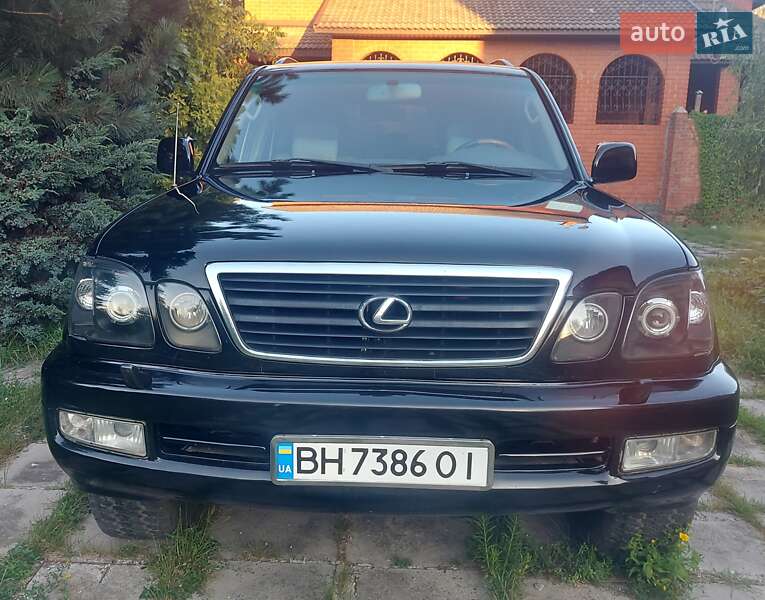 Внедорожник / Кроссовер Lexus LX 2000 в 