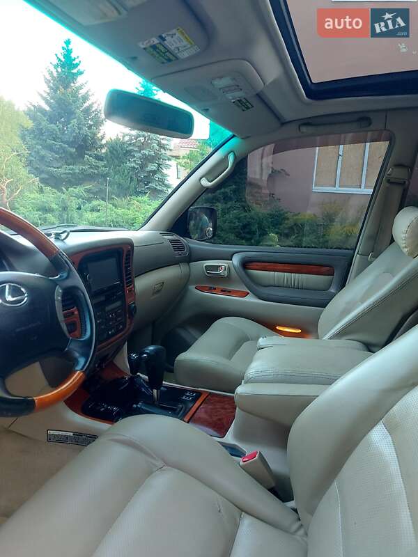 Позашляховик / Кросовер Lexus LX 2000 в Харкові
