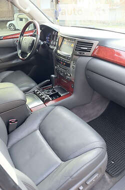 Внедорожник / Кроссовер Lexus LX 2008 в Кривом Роге