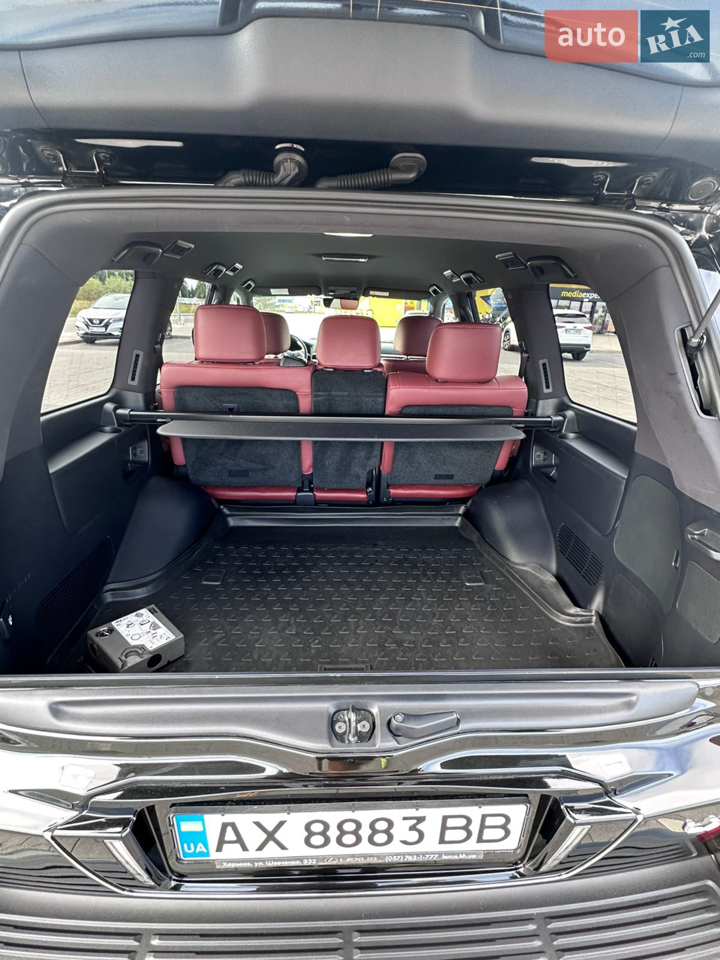 2019 Lexus LX - мініатюра 3