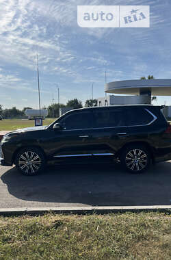 Внедорожник / Кроссовер Lexus LX 2016 в 