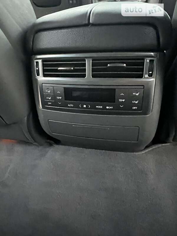 Позашляховик / Кросовер Lexus LX 2007 в Харкові