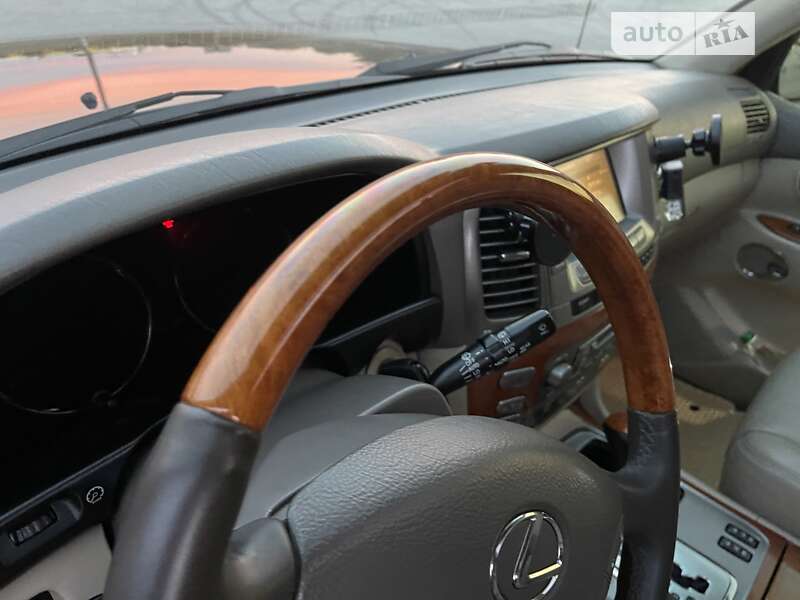 Позашляховик / Кросовер Lexus LX 2005 в Києві