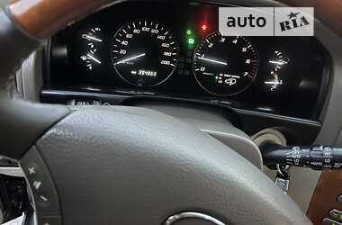 Внедорожник / Кроссовер Lexus LX 2005 в 
