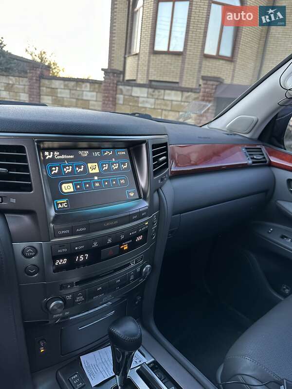 Позашляховик / Кросовер Lexus LX 2008 в Харкові