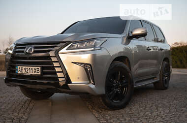 Позашляховик / Кросовер Lexus LX 2016 в Дніпрі