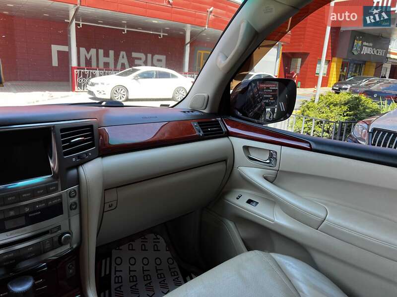 Внедорожник / Кроссовер Lexus LX 2008 в Львове