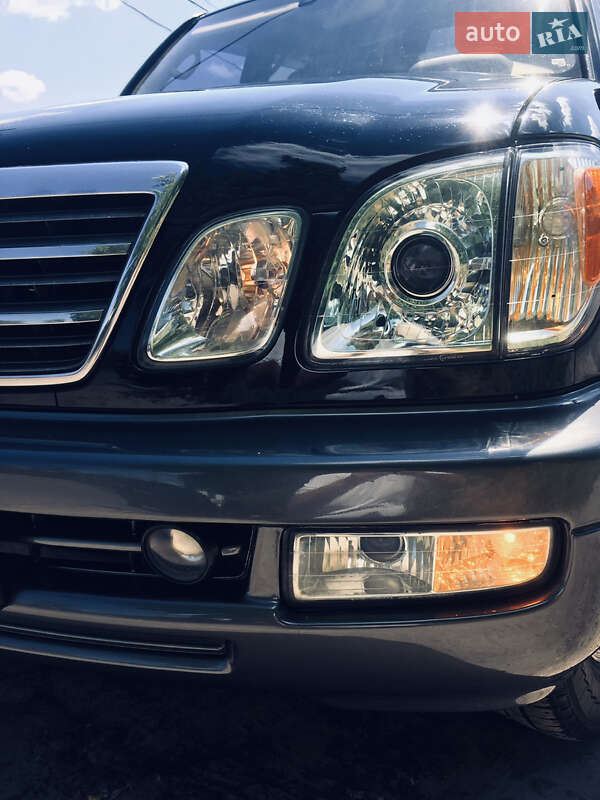 Позашляховик / Кросовер Lexus LX 2005 в Києві
