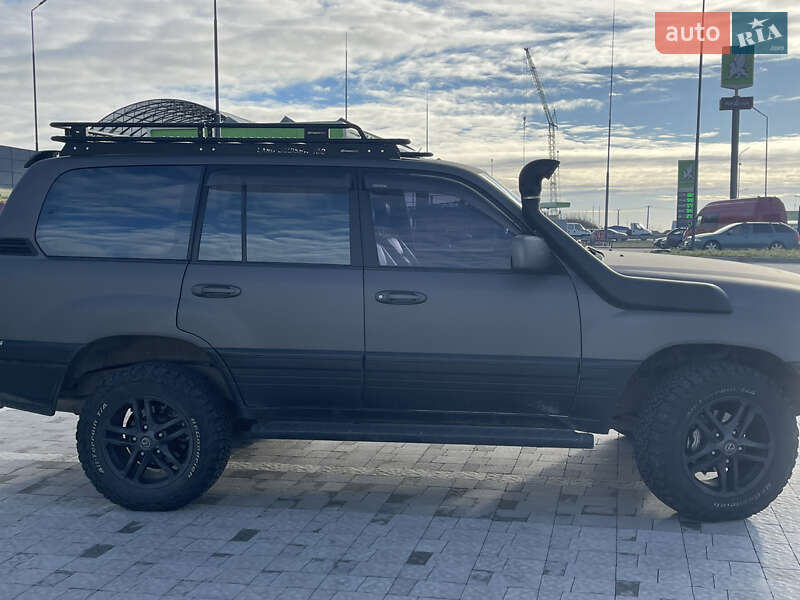 Позашляховик / Кросовер Lexus LX 2002 в Львові