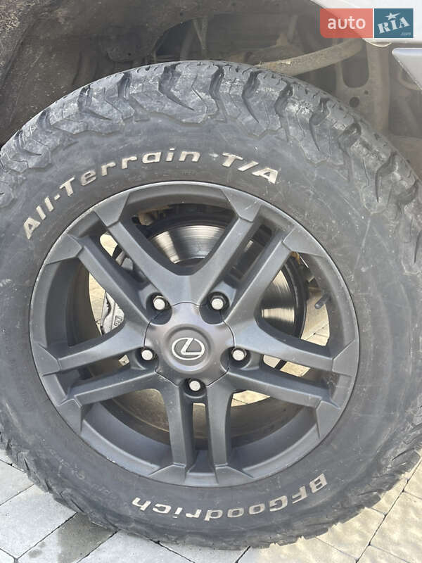 Позашляховик / Кросовер Lexus LX 2002 в Львові
