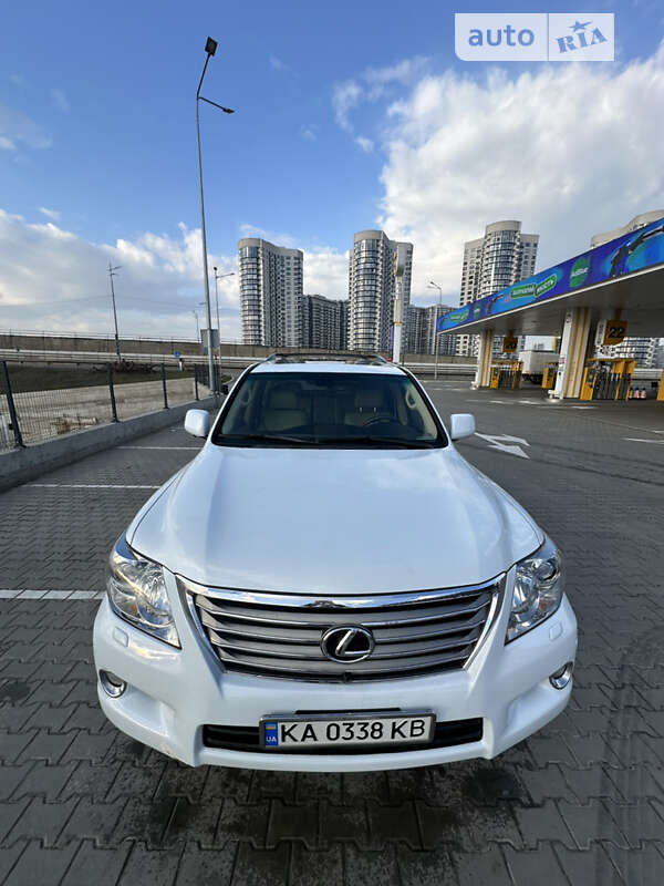 Позашляховик / Кросовер Lexus LX 2010 в Києві