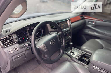 Внедорожник / Кроссовер Lexus LX 2008 в Киеве