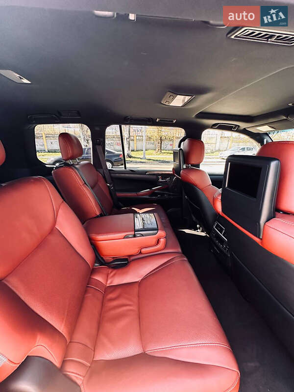 Внедорожник / Кроссовер Lexus LX 2015 в Киеве