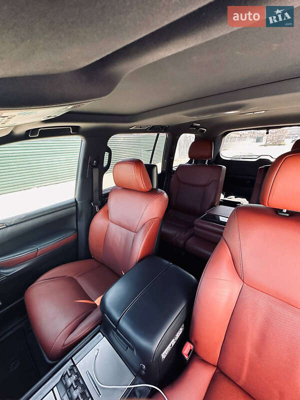 Внедорожник / Кроссовер Lexus LX 2015 в Киеве