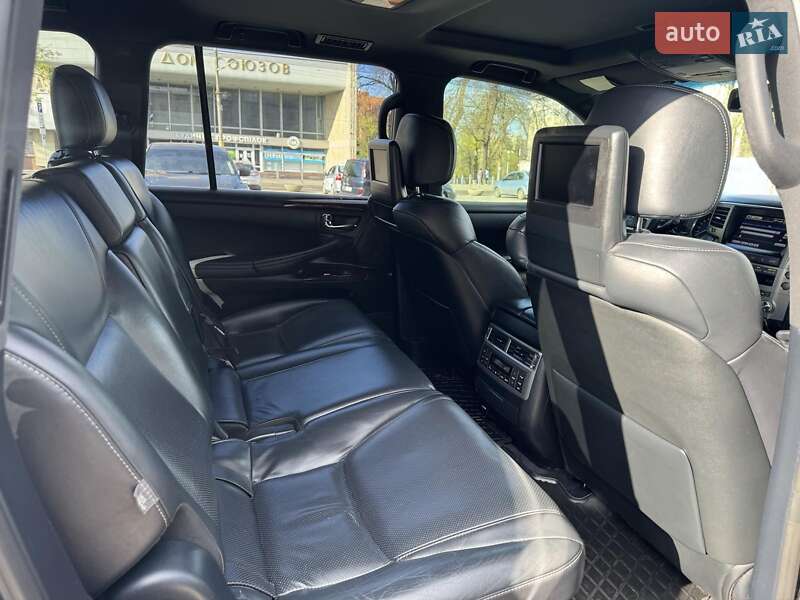 Внедорожник / Кроссовер Lexus LX 2014 в Днепре