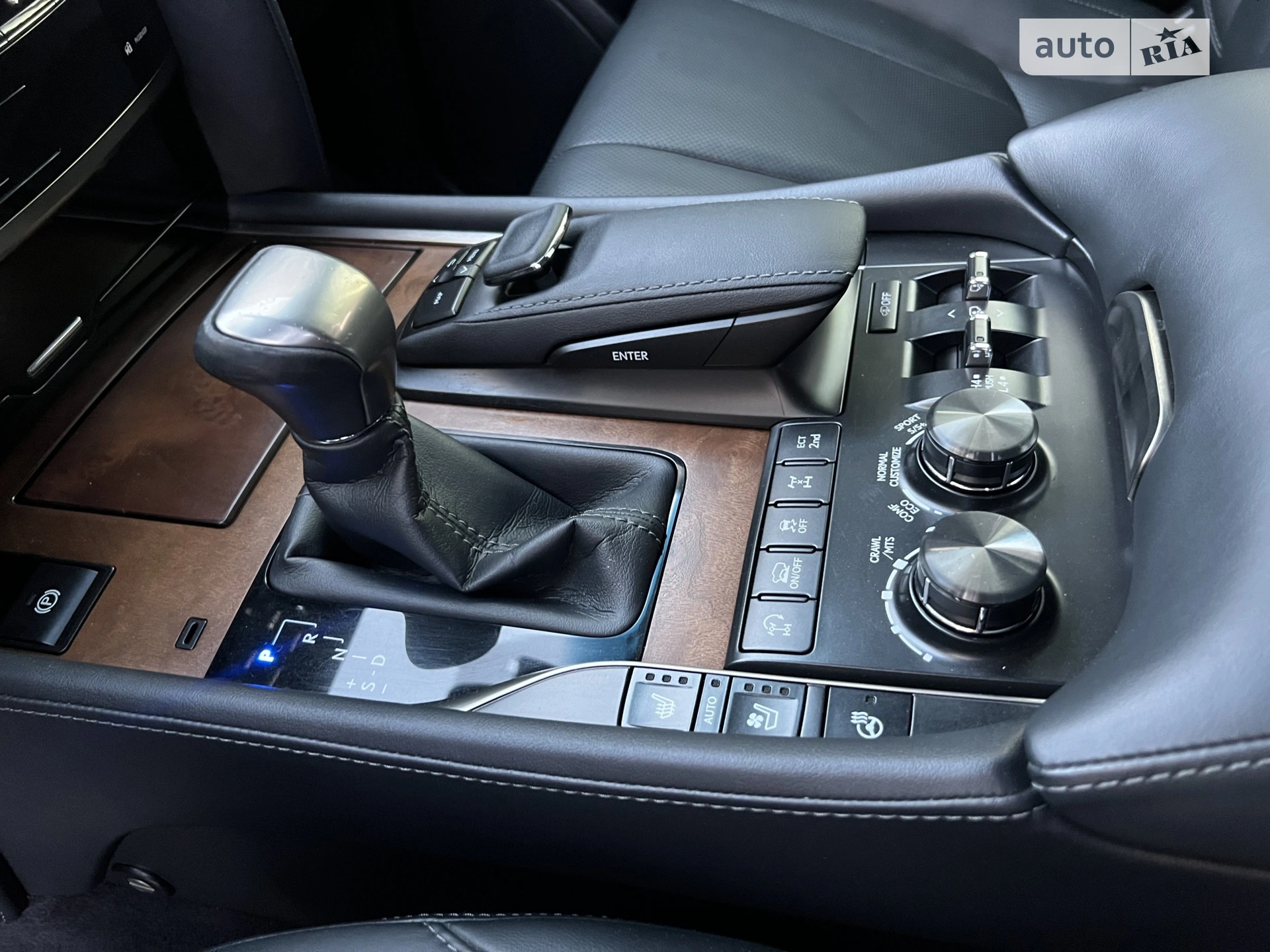 2017 Lexus LX - мініатюра 14