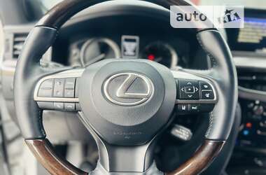 Позашляховик / Кросовер Lexus LX 2017 в Дніпрі