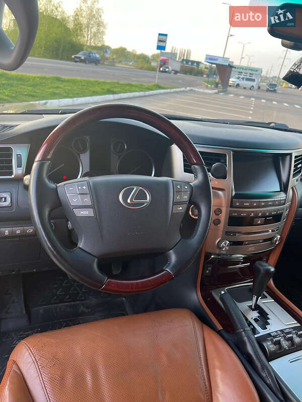 Позашляховик / Кросовер Lexus LX 2013 в Луцьку