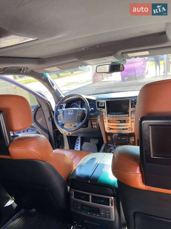 Позашляховик / Кросовер Lexus LX 2011 в Києві