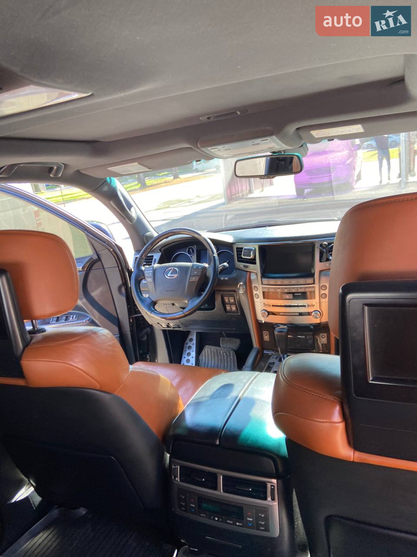 2011 Lexus LX - мініатюра 18