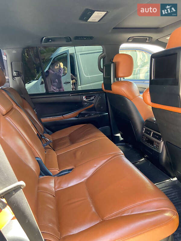 Позашляховик / Кросовер Lexus LX 2011 в Києві