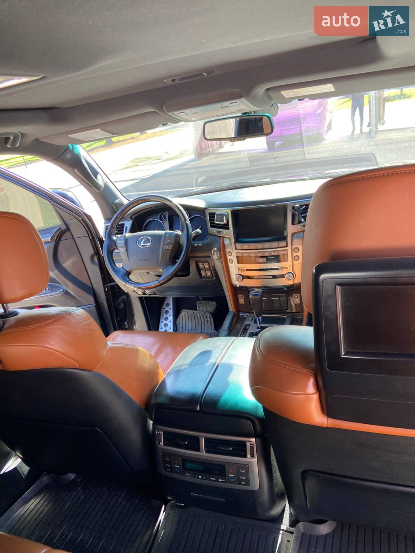 2011 Lexus LX - мініатюра 22