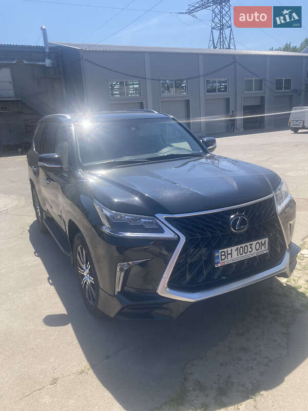 Внедорожник / Кроссовер Lexus LX 2015 в Николаеве