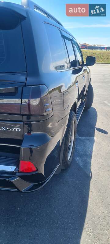 Позашляховик / Кросовер Lexus LX 2008 в Львові