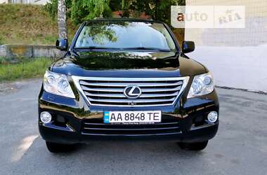 Lexus LX 2010