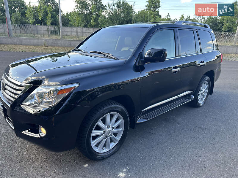 Внедорожник / Кроссовер Lexus LX 2010 в Одессе